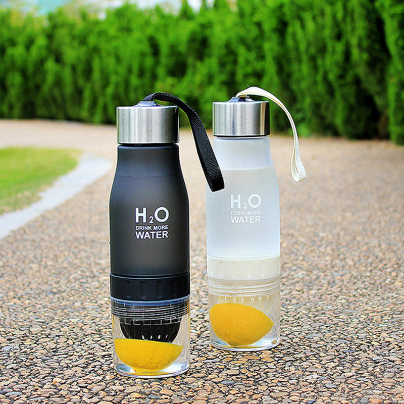 Plastic Water Fruit Infusion Bottle